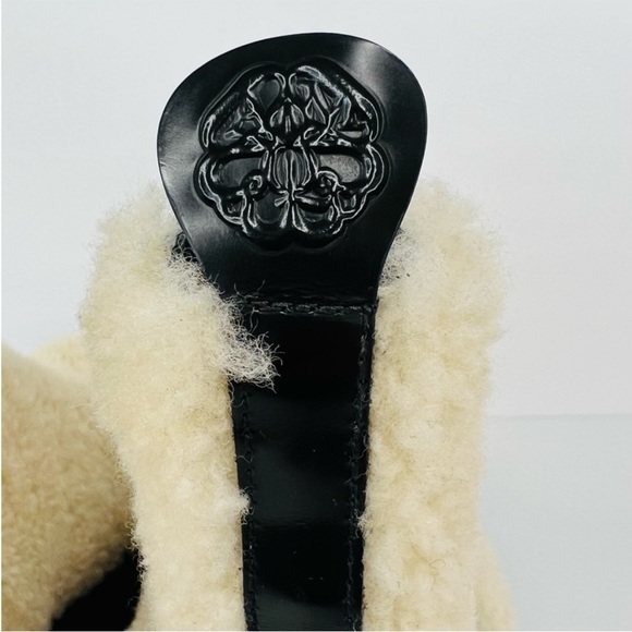 ALEXANDER MCQUEEN Shearling Wander Chelsea Platform Combat Boots 39.5 9.5 w/box - Picture 6 of 11